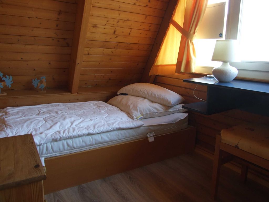 2. Schlafzimmer mit 2 Einzelbetten