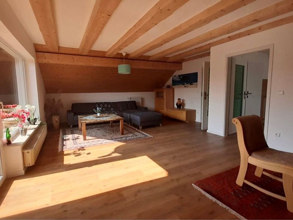 Wohnzimmer mit Schlafcouch