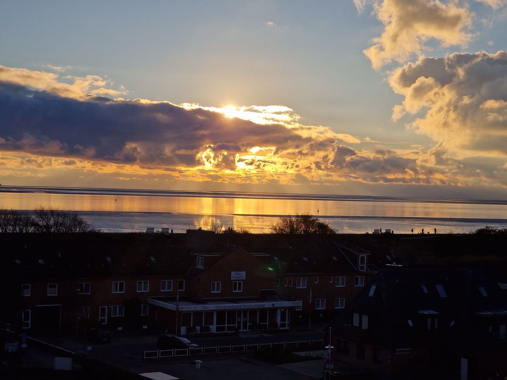 Sonnenuntergang vom Balkon