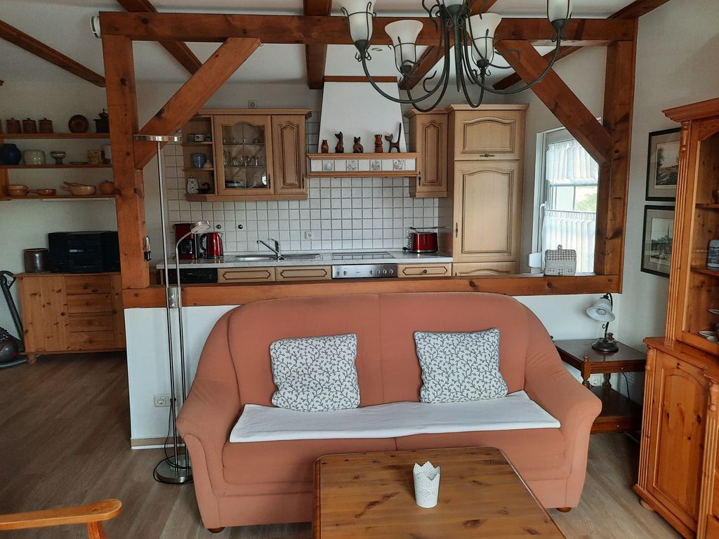 Wohnraum mit Blick zuur Küche