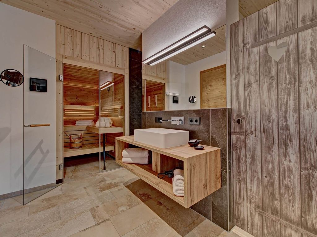 Chalet Falken - Badezimmer mit Sauna