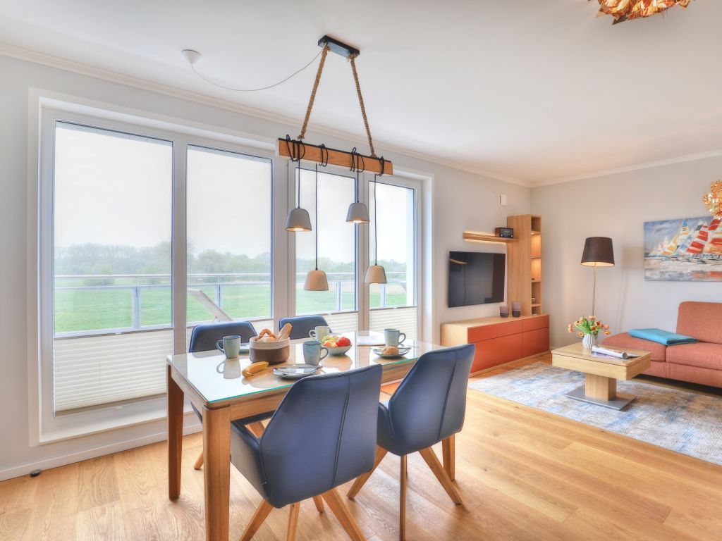 Weiße Villen Whg. 29 Penthouse - Blick auf den offenen Wohn-/ Essbereich