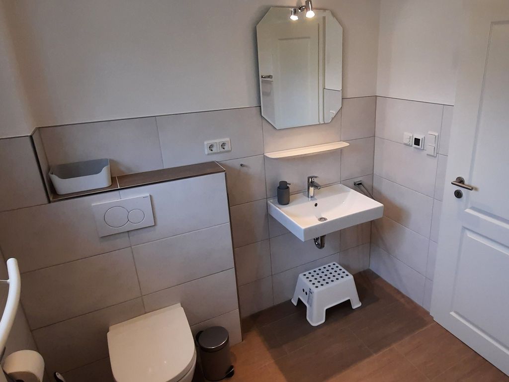 Badezimmer mit Dusche