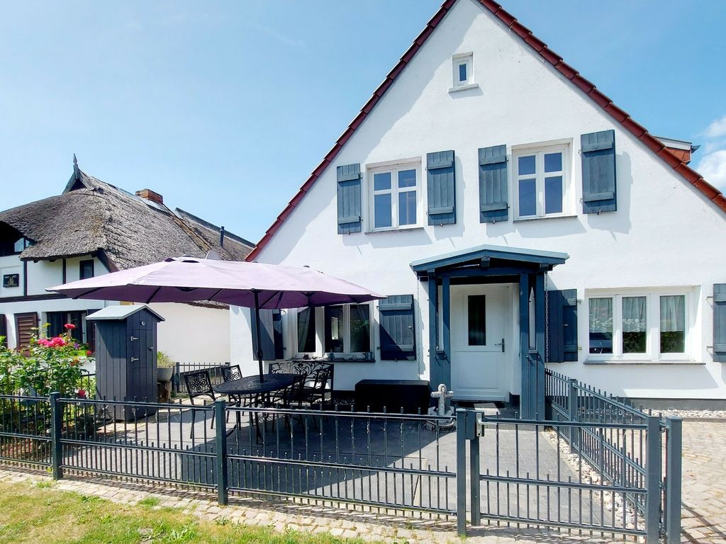 Fischerhus mit Terrasse und Grill