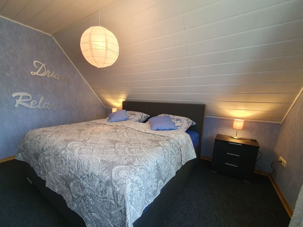 Ferienwohnung im Fehnland - Schlafzimmer