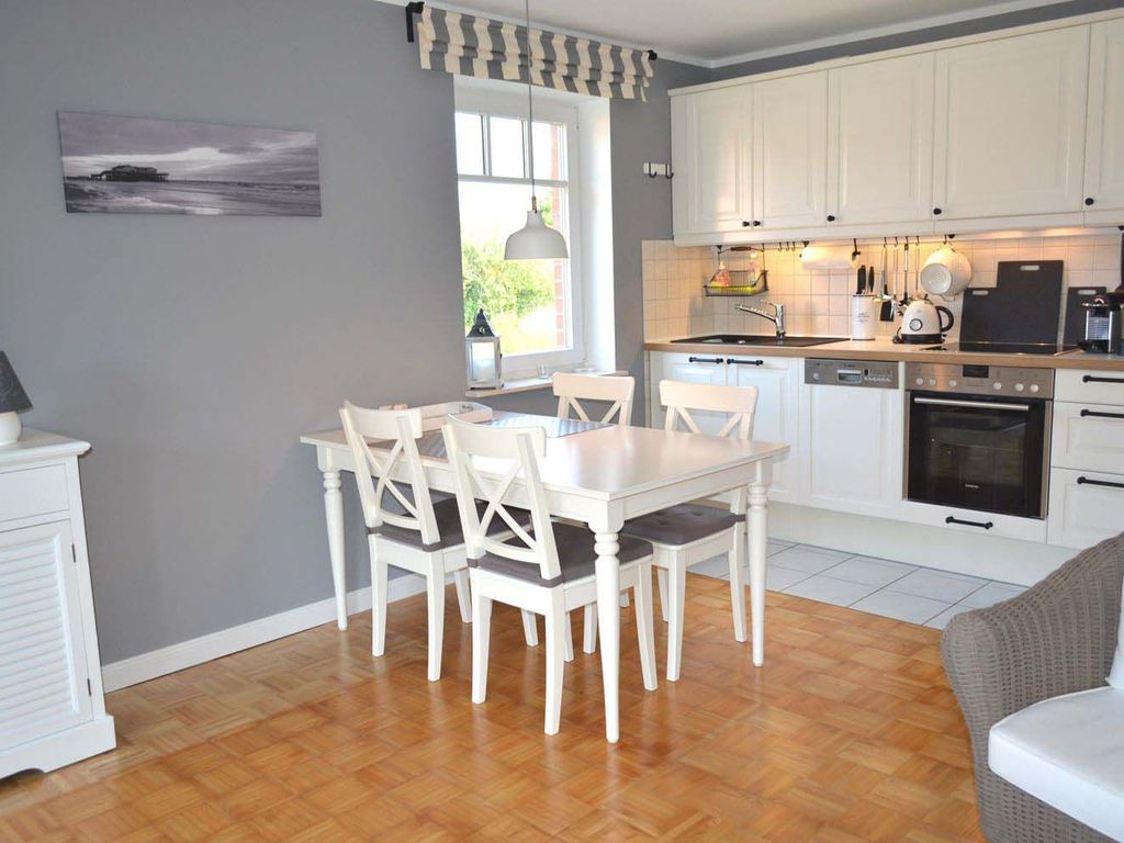 Zum Leuchtturm 10 Ferienwohnung Avendsünn