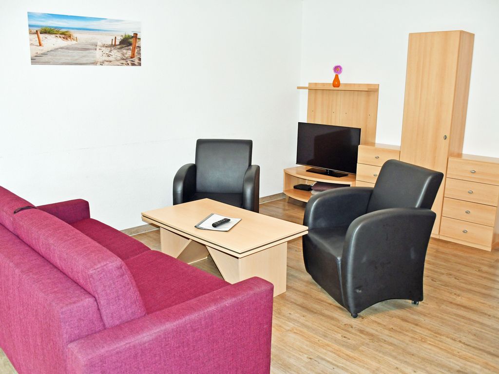 12 schöne 2-Raum-Fewo tlw. Seeblick, Strandlage mit Balkon