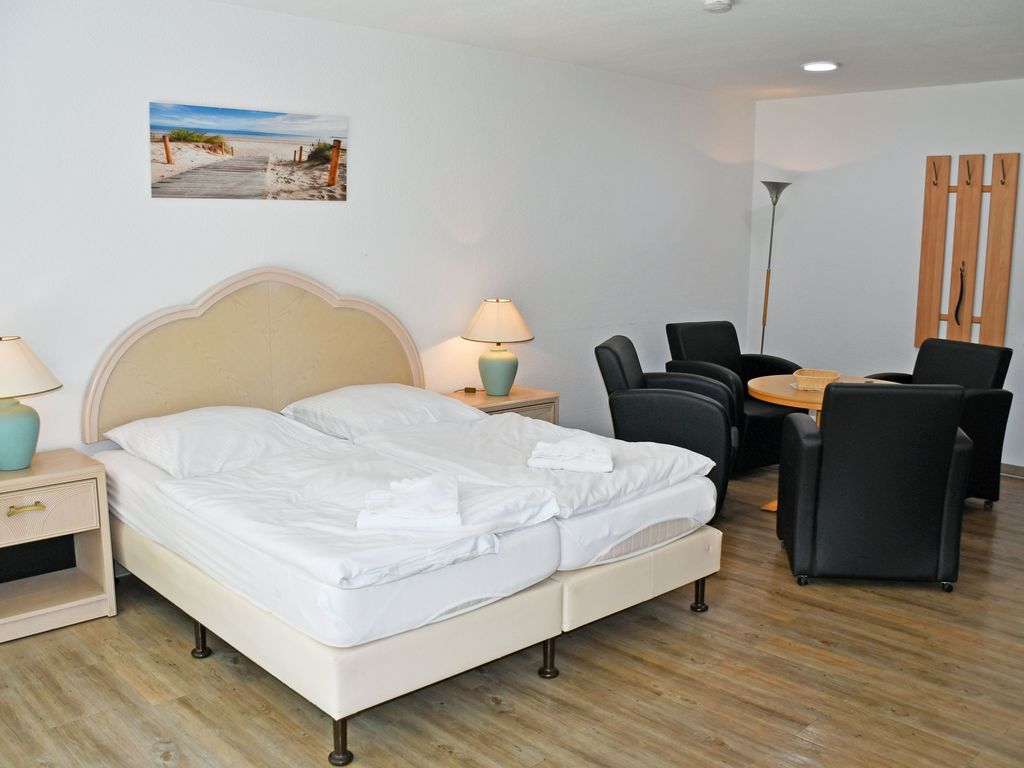13 schöne 1-Raum-Fewo, Strandlage mit Balkon