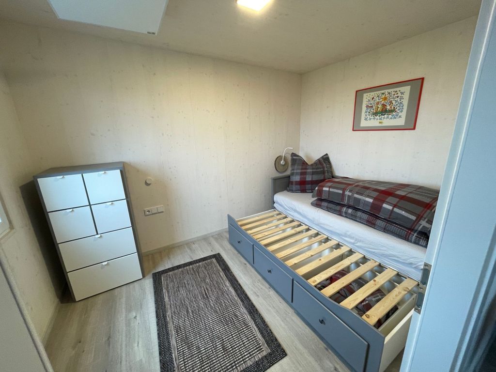 2. Schlafzimmer