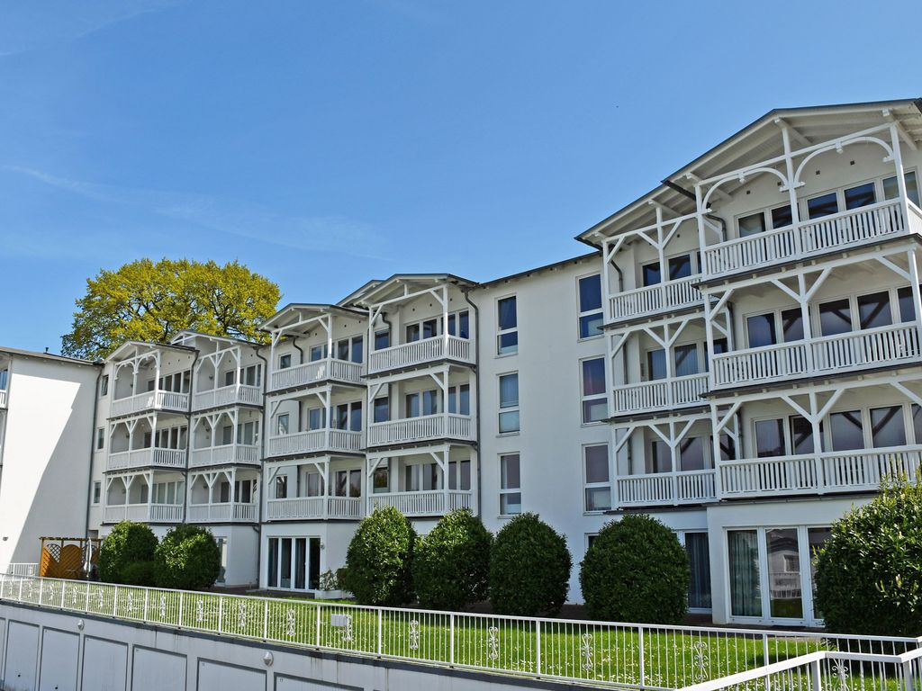 Appartementhaus mit Balkon im Ostseebad Göhren (HN)