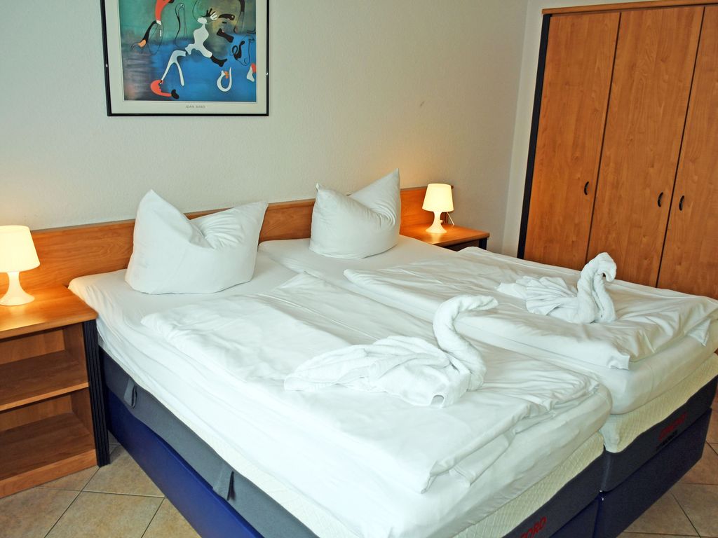 27 schöne 2-Raum-Ferienwohnung mit Terrasse