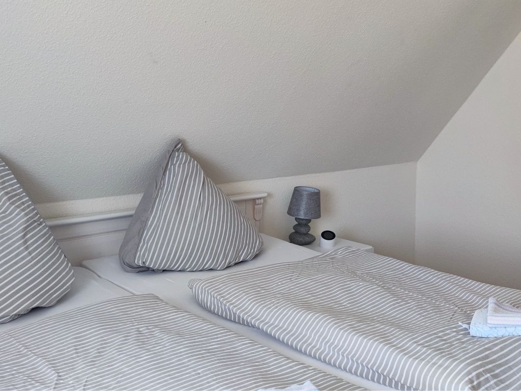 Schlafzimmer mit Doppelbett