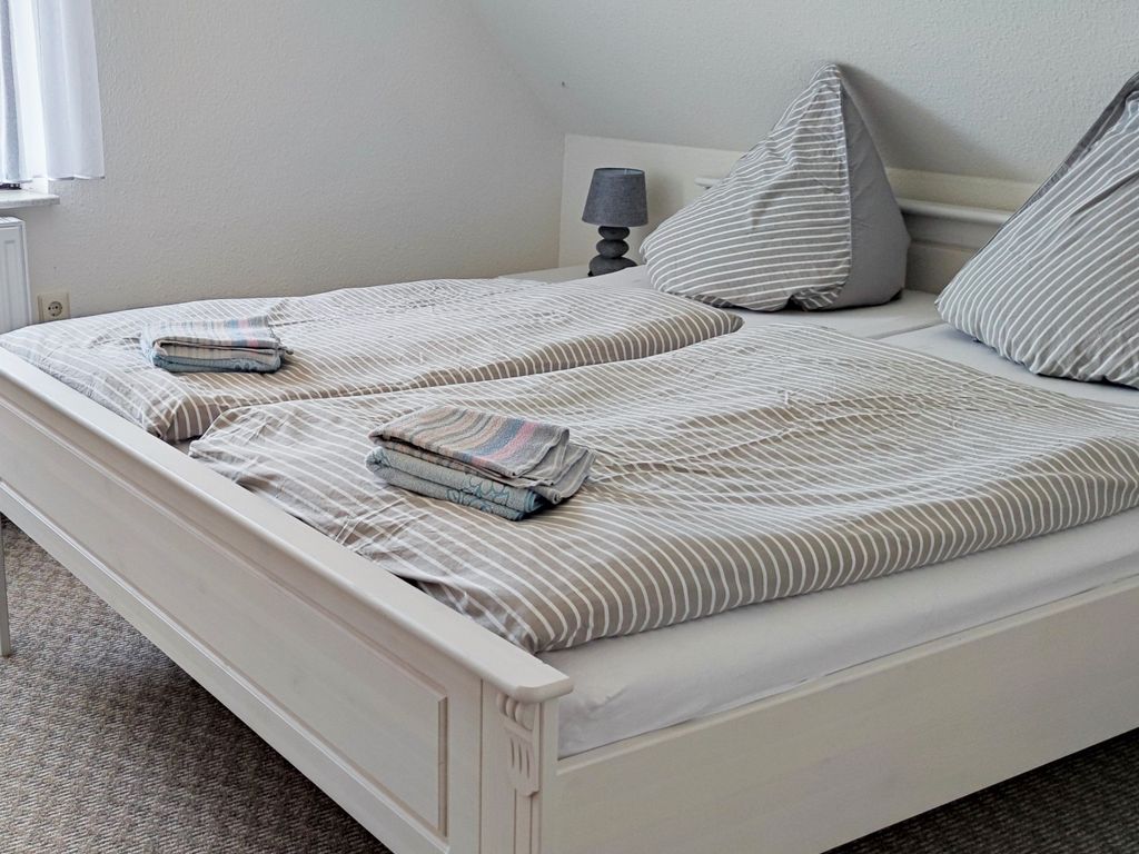 Schlafzimmer mit Doppelbett