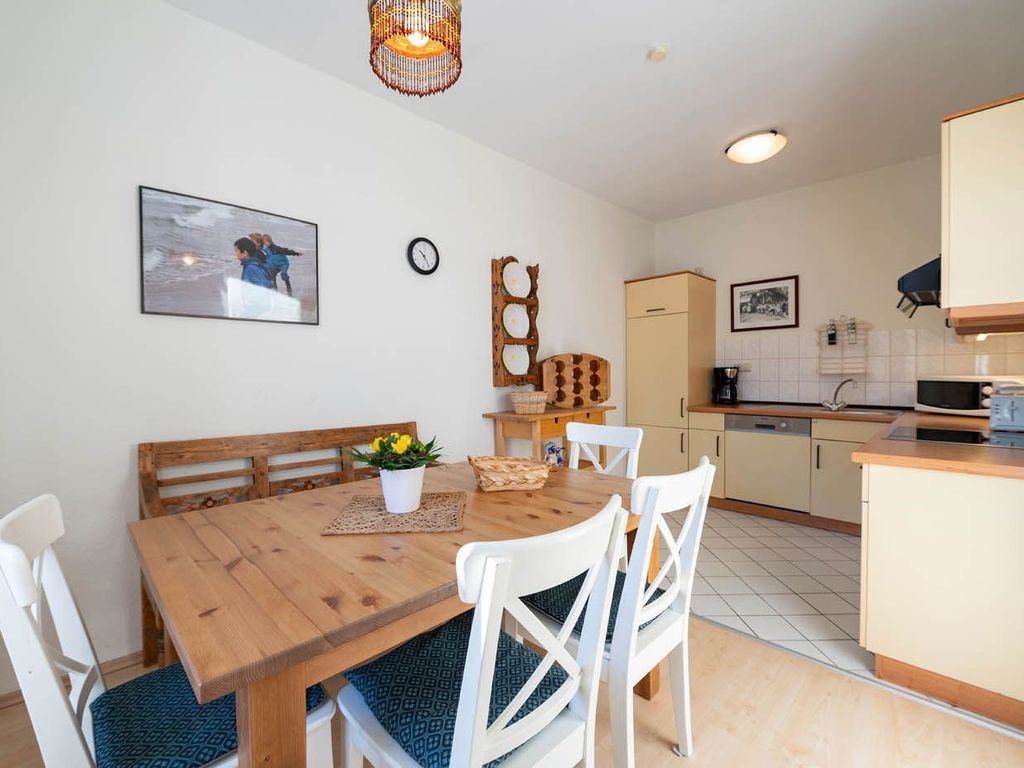 37 schöne 3-Raum-Ferienwohnung mit Seeblick u. Balkon