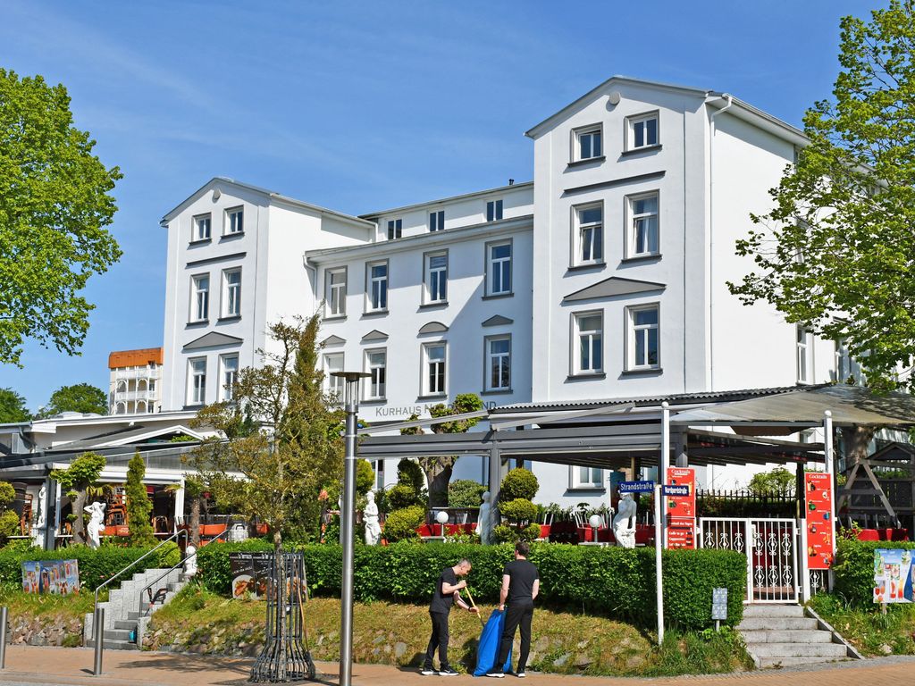 Appartementhaus mit Balkon im Ostseebad Göhren (KN)
