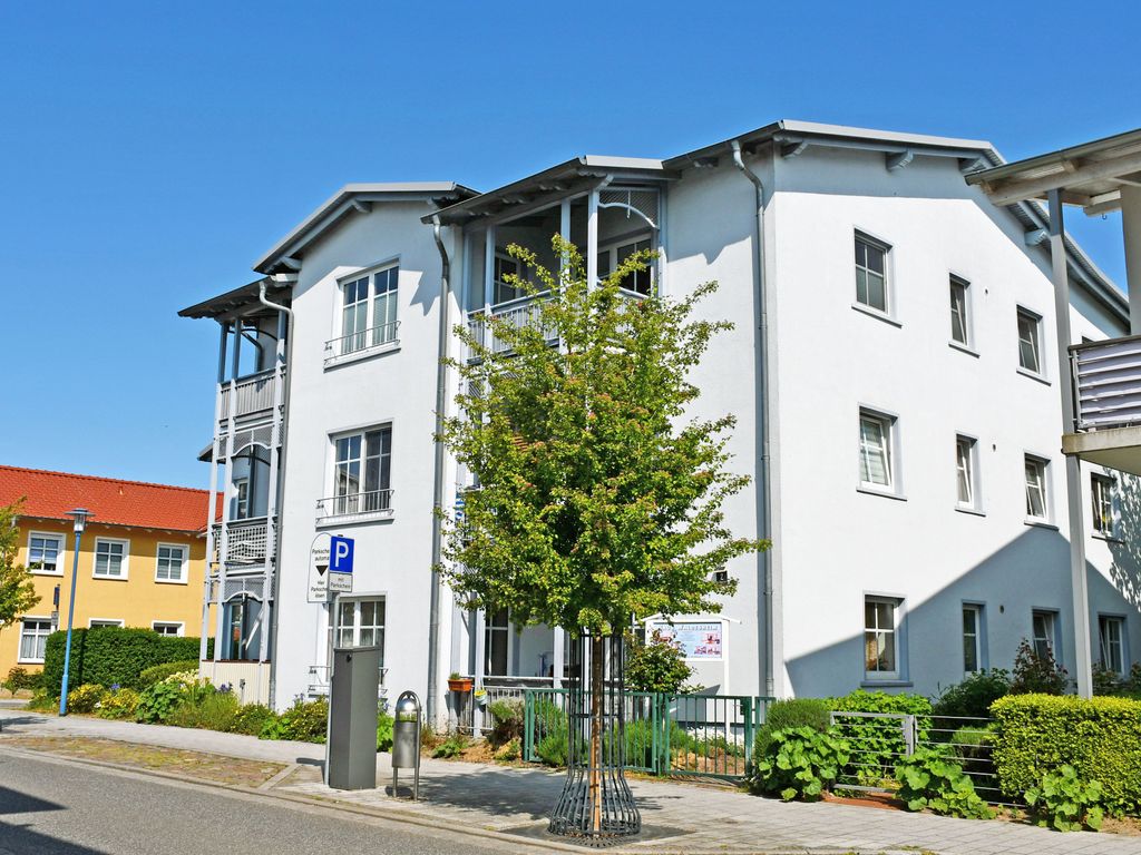 Appartementhaus mit Balkon im Ostseebad Göhren (WH)