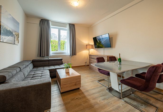 Appartementhaus mit Balkon und Wellnesslanlage (HM-ADL)