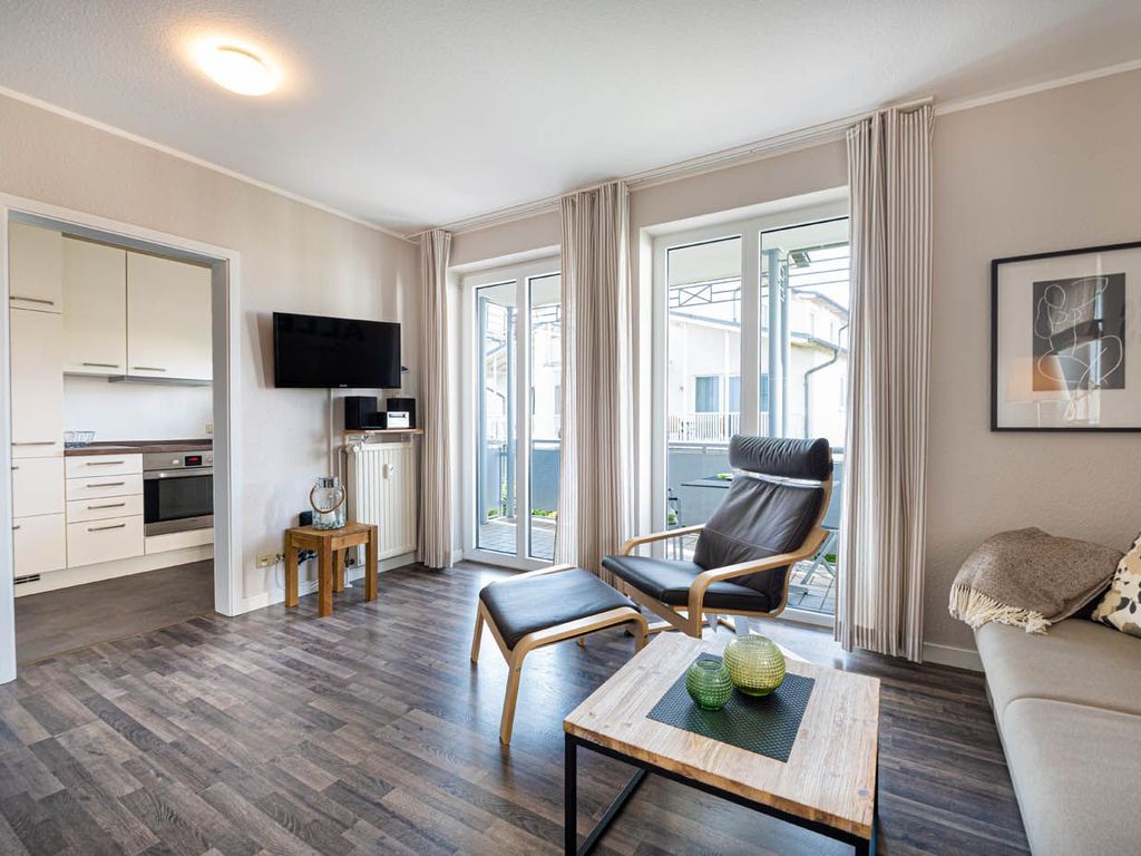 schöne 2-Raum-Ferienwohnung mit Balkon