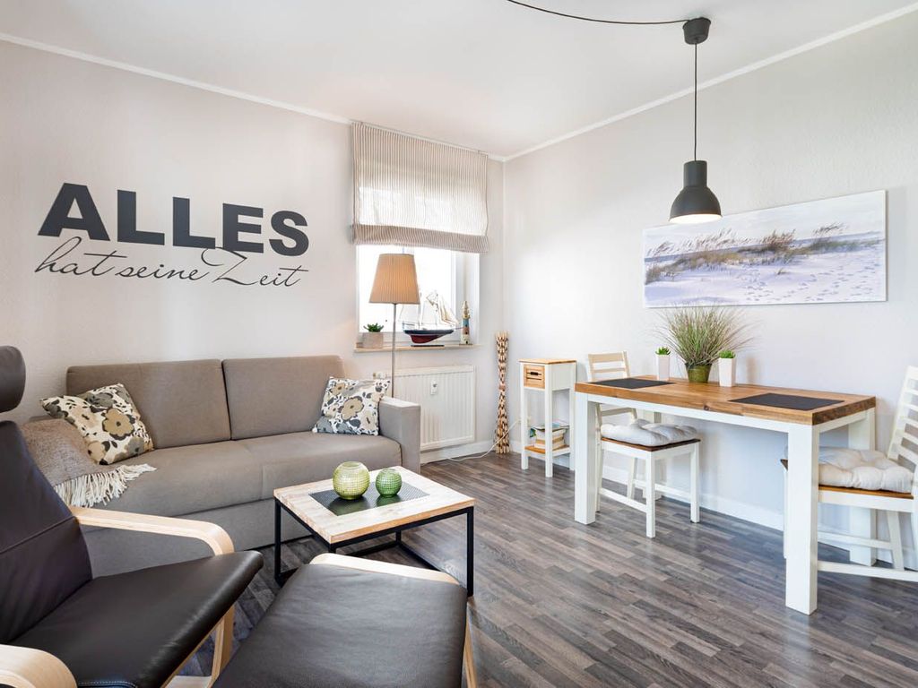 schöne 2-Raum-Ferienwohnung mit Balkon