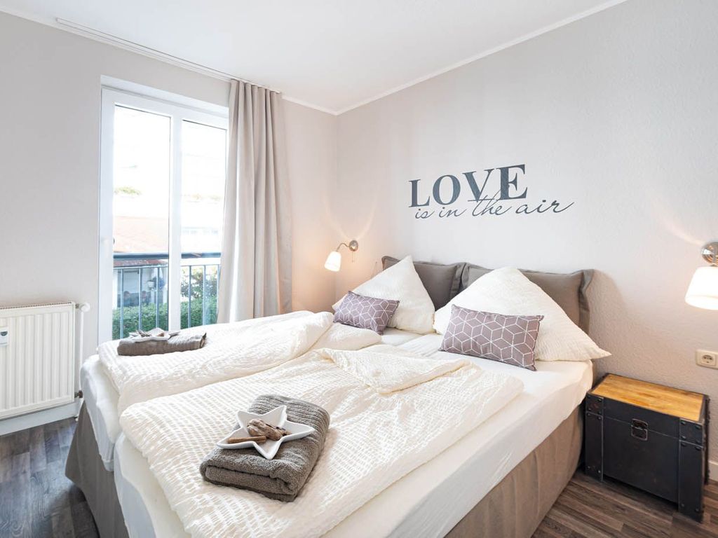 schöne 2-Raum-Ferienwohnung mit Balkon