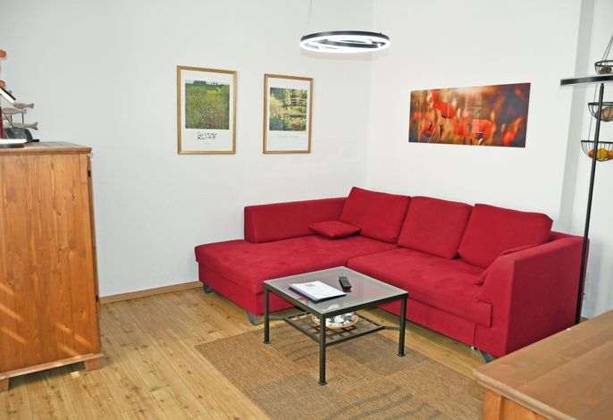 Ferienwohnung mit Balkon 500 m bis zum Strand (VH)