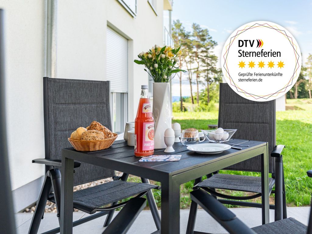 möblierte Terrasse