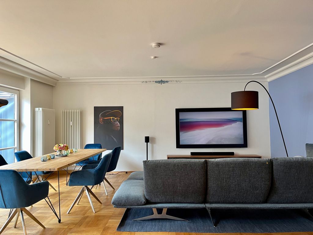 Wohnzimmer mit Essbereich