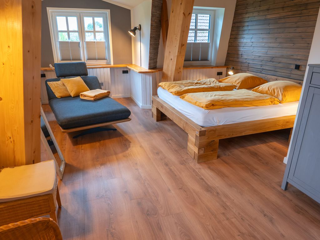 Schlafzimmer 1 im EG