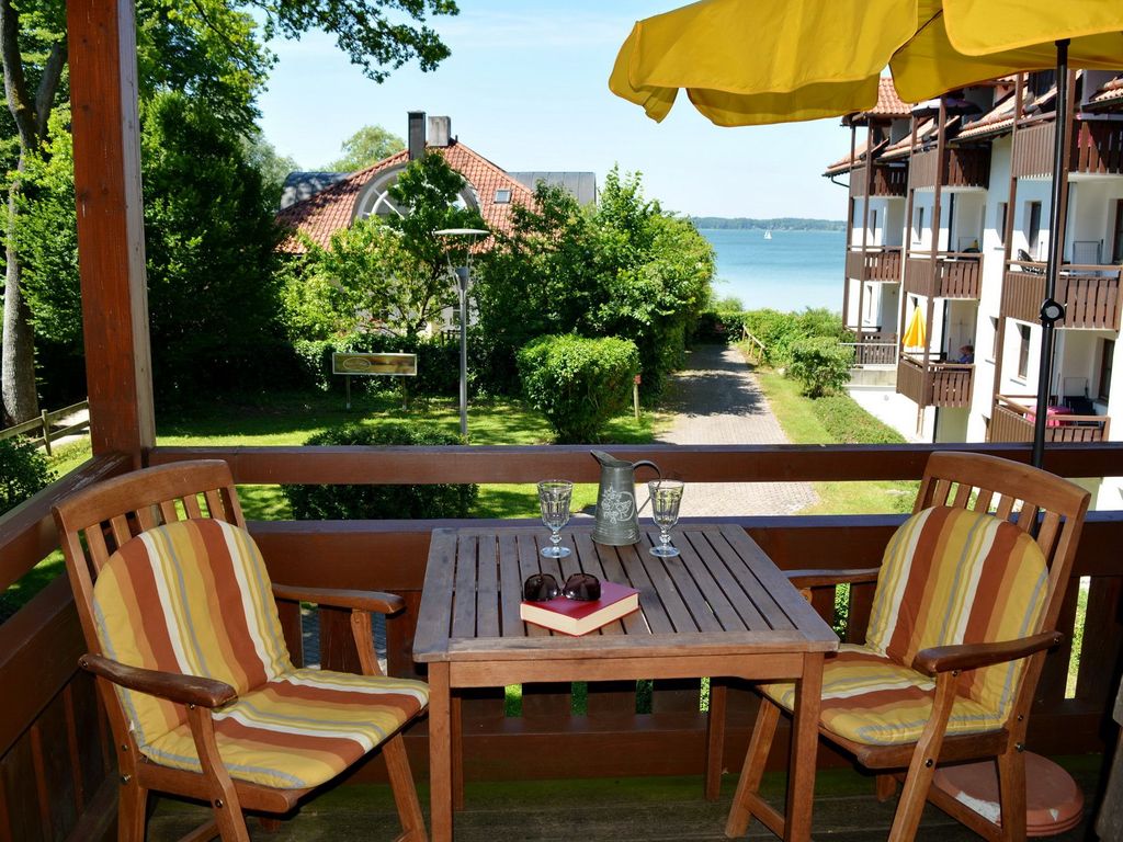 Balkon mit Blick auf den Chiemsee