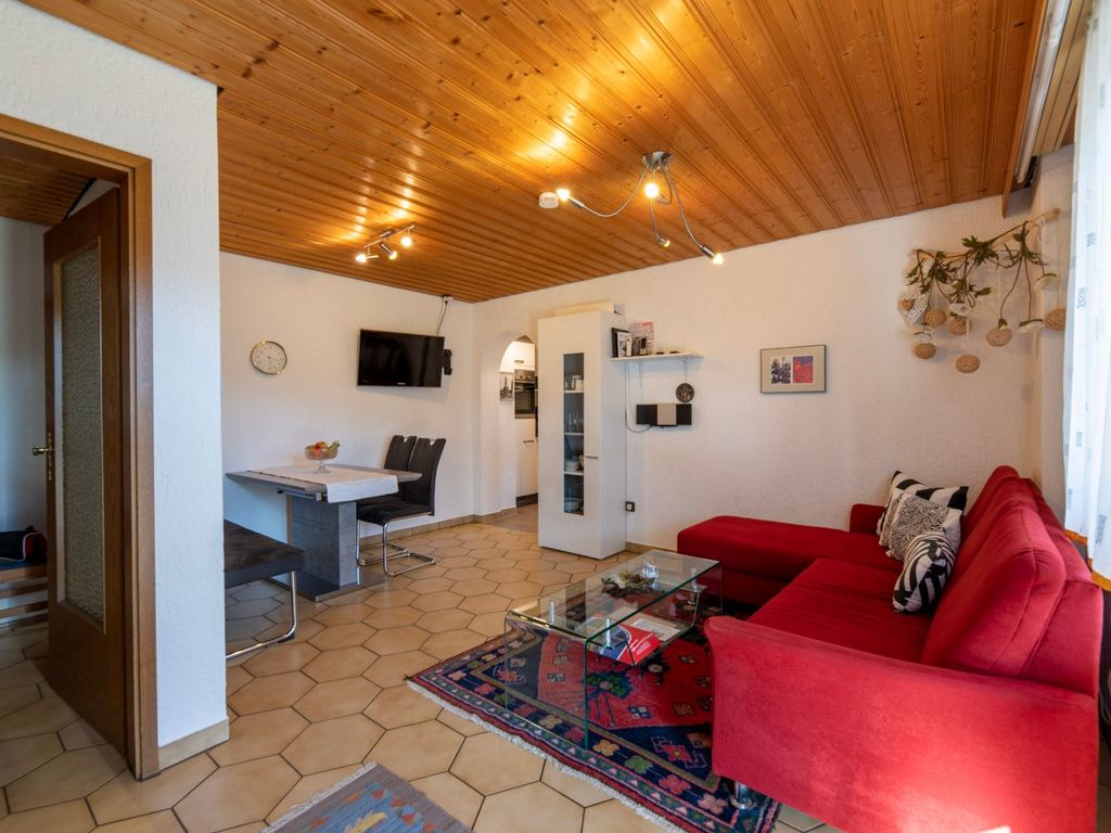 Essbereich mit Wohnzimmer