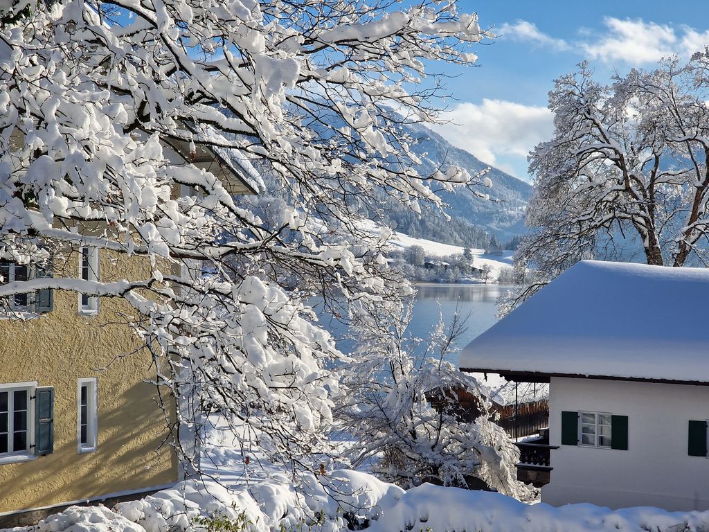 Blick vom Ost-Balkon auf den See im Winter