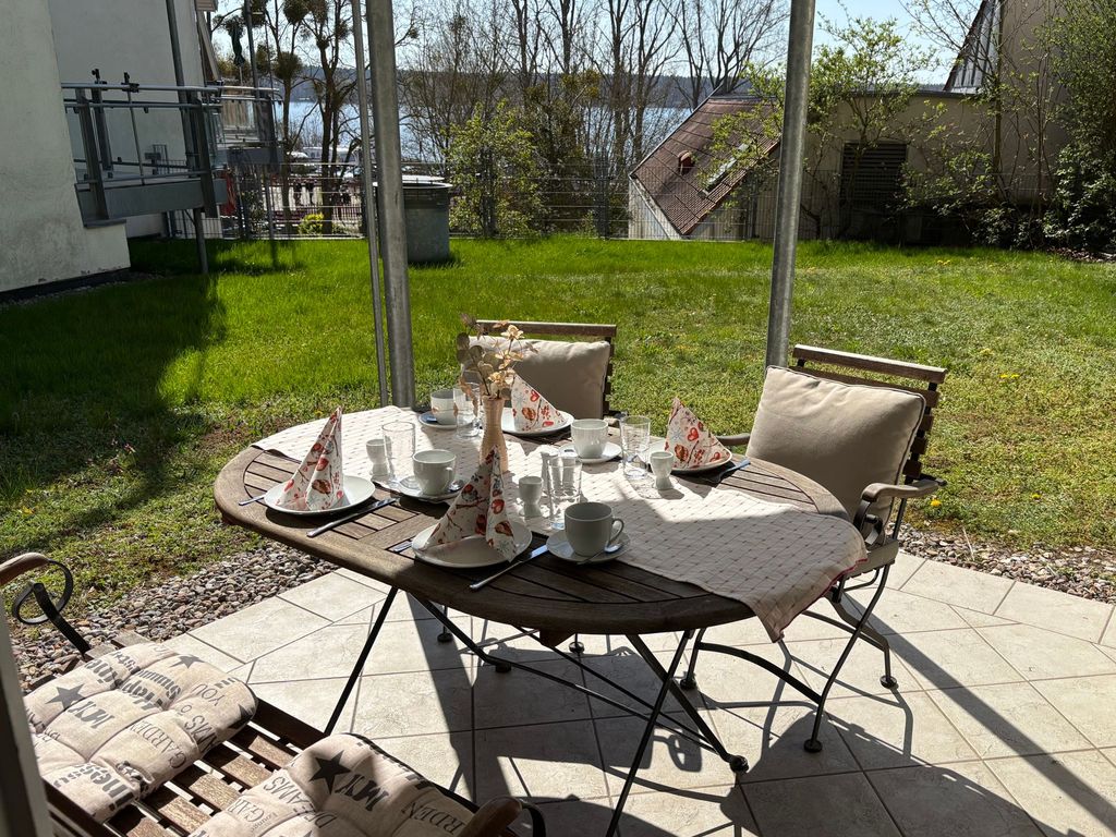 Ferienwohnung mit Terrasse und Blick auf die Müritz