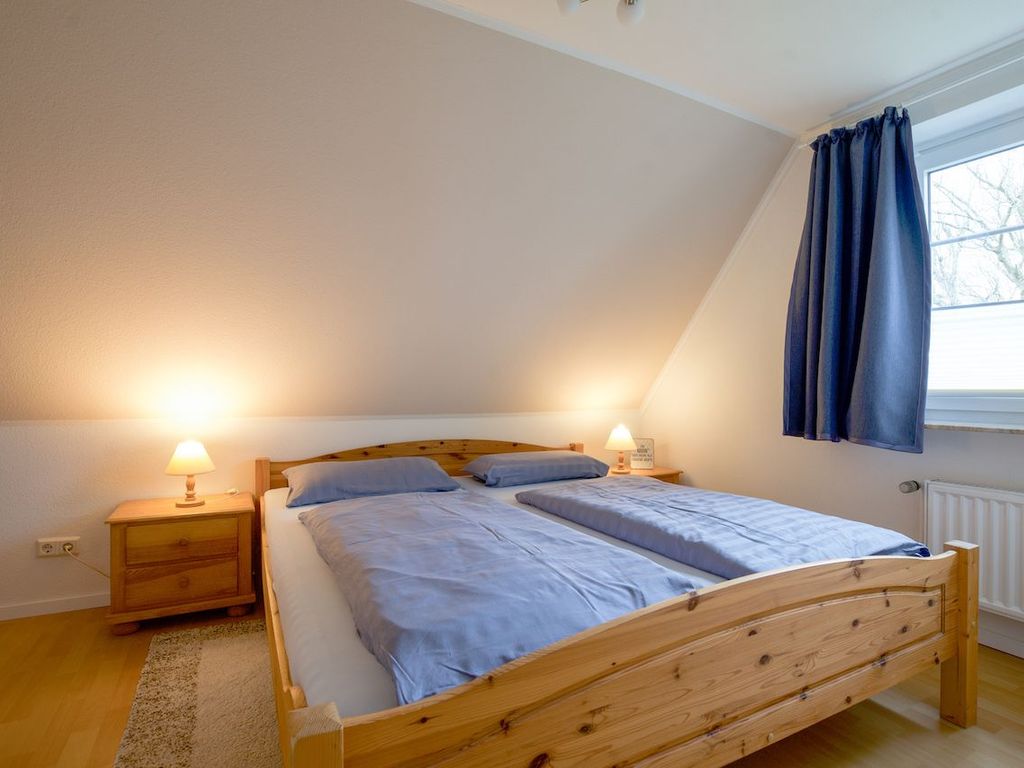 SZ mit Doppelbett 180x200 cm - oben