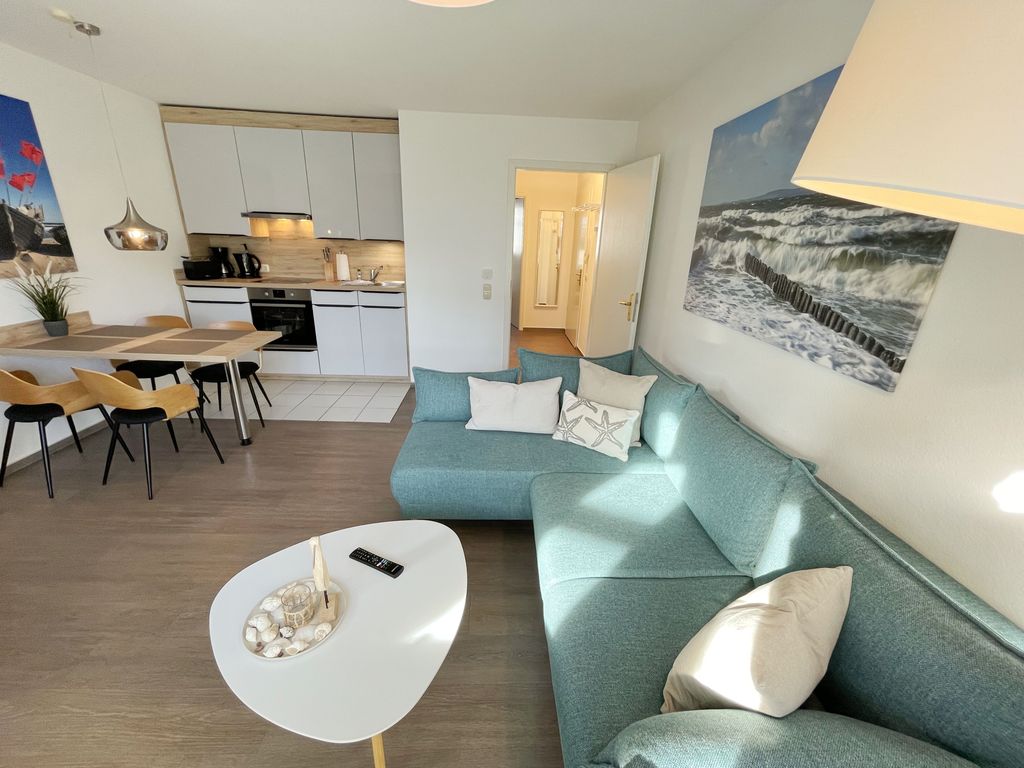 Wohnzimmer mit Esstisch