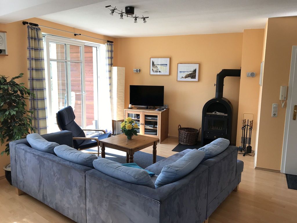 Wohnzimmer mit Kamin