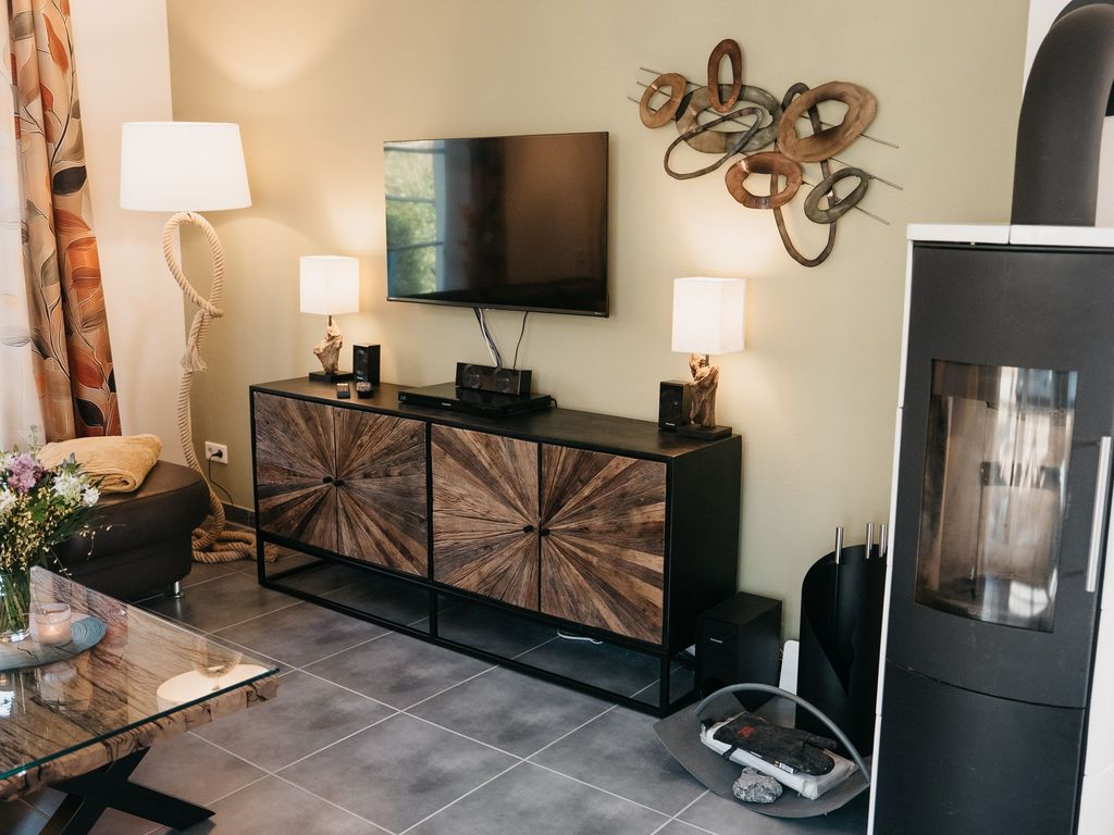 TV Board