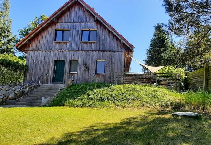 Fewo Pinocchio- mit Garten+Terrasse_3SZ_6Erw.+1K(2J.)