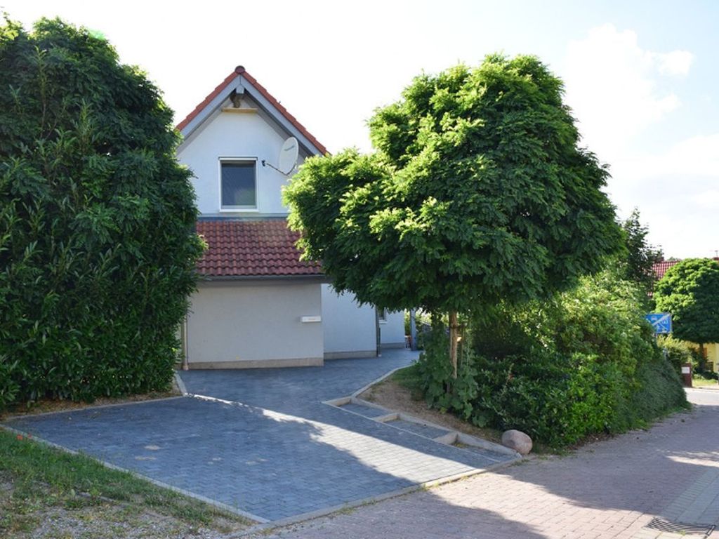 Auffahrt des Hauses