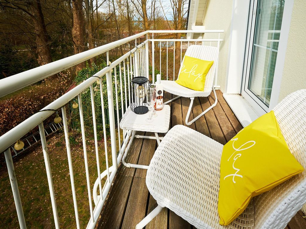 Sonnenbalkon mit Blick zum See (saisonal)