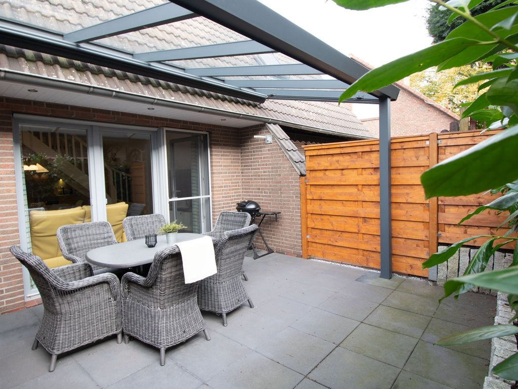 Haus Boje 19 in Dangast - Entspannung auf der eingegrünten Terrasse
