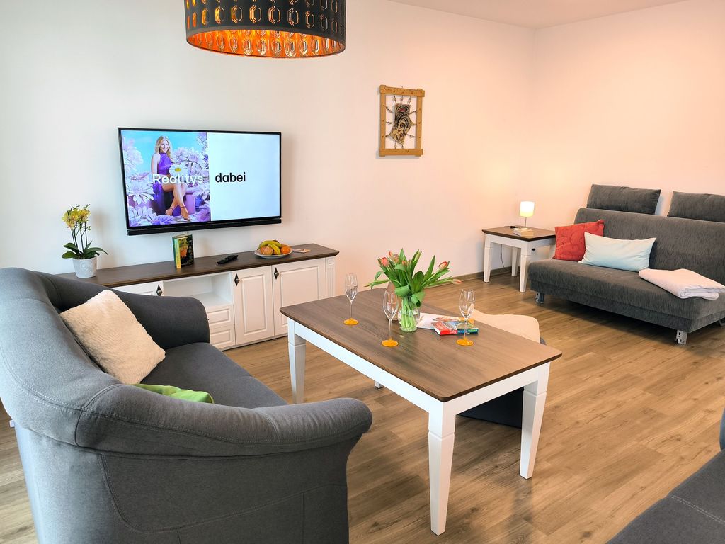 Wohnzimmer und Schlafsofa