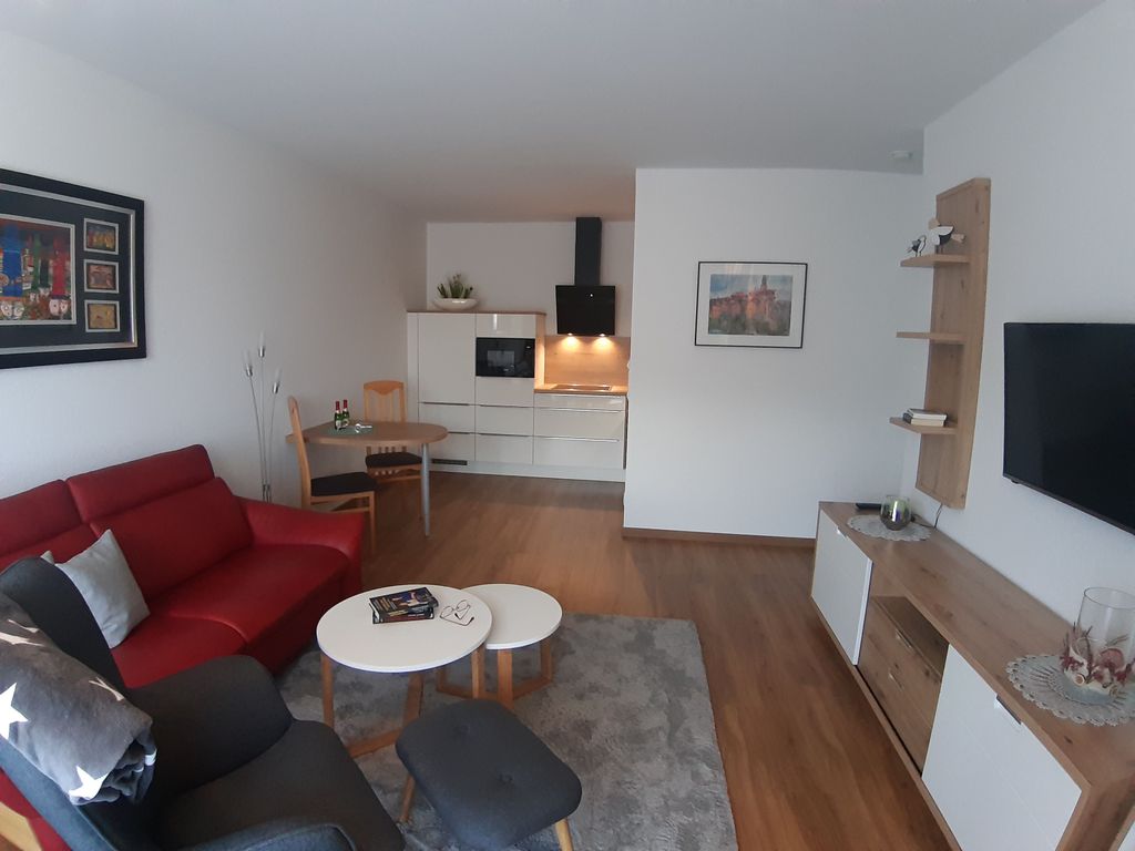 Wohnzimmer mit Küche