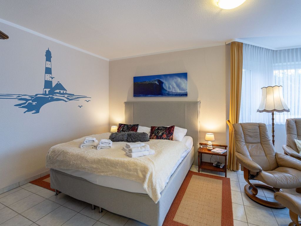 Wohn- und Schlafzimmer