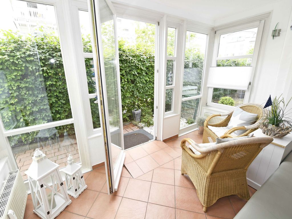 Wohnzimmer mit Terrasse