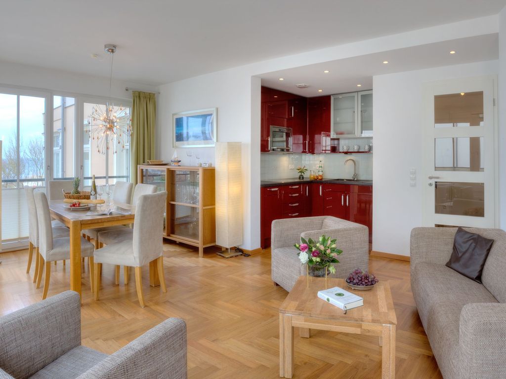 Wohnzimmer mit Essberreich