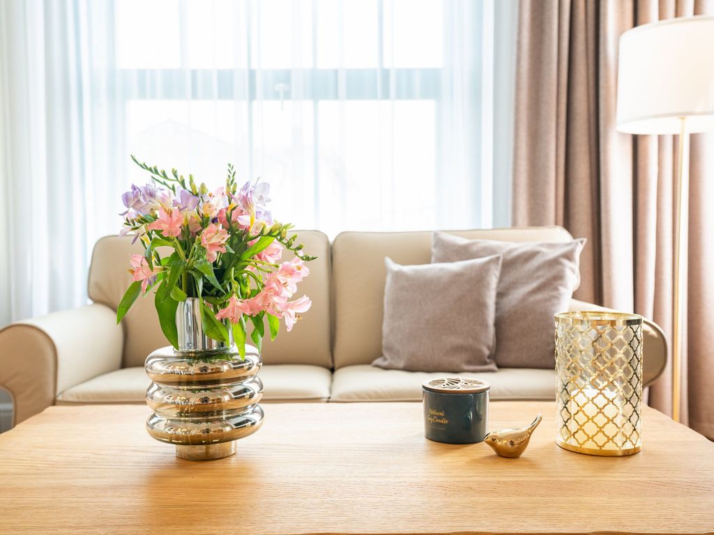 Geschmackvoll eingerichtetes Wohnzimmer