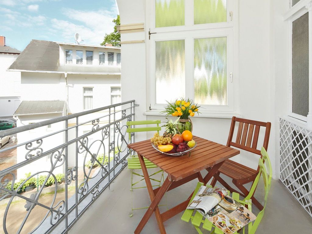 Balkon zum Entspannen und Ostseeluft genießen