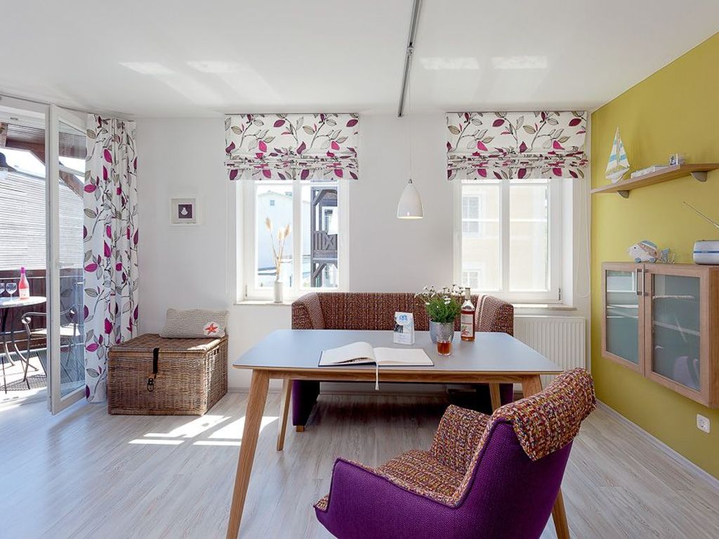 Wohnzimmer mit Essbereich