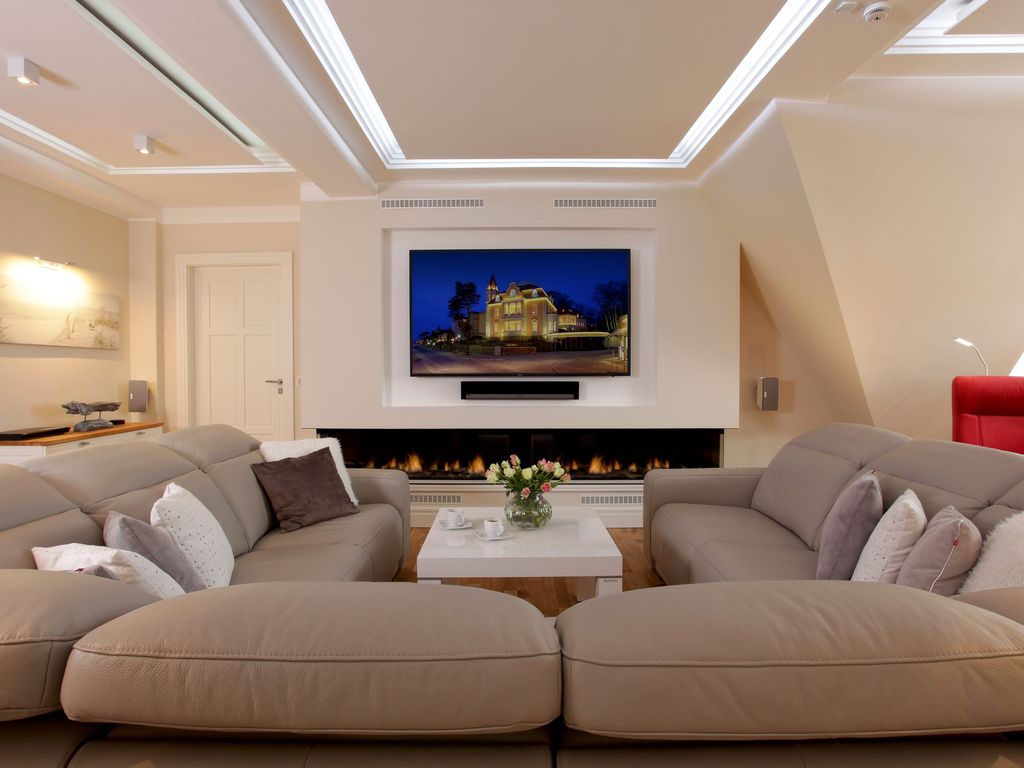 Wohnzimmer mit Kamin