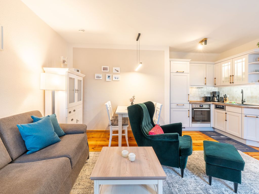 Wohnzimmer mit integrierter Küche